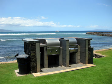 Affordable Maui Direct OCEANFRONT Deluxe Condo - Right on the water