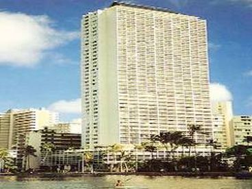 View Island Colony in the Heart of Waikiki